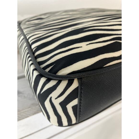 MICHAEL KORS NWT BLACK WHITE ANIMAL NYLON CROSSBODY BAG - Picture 8 of 16